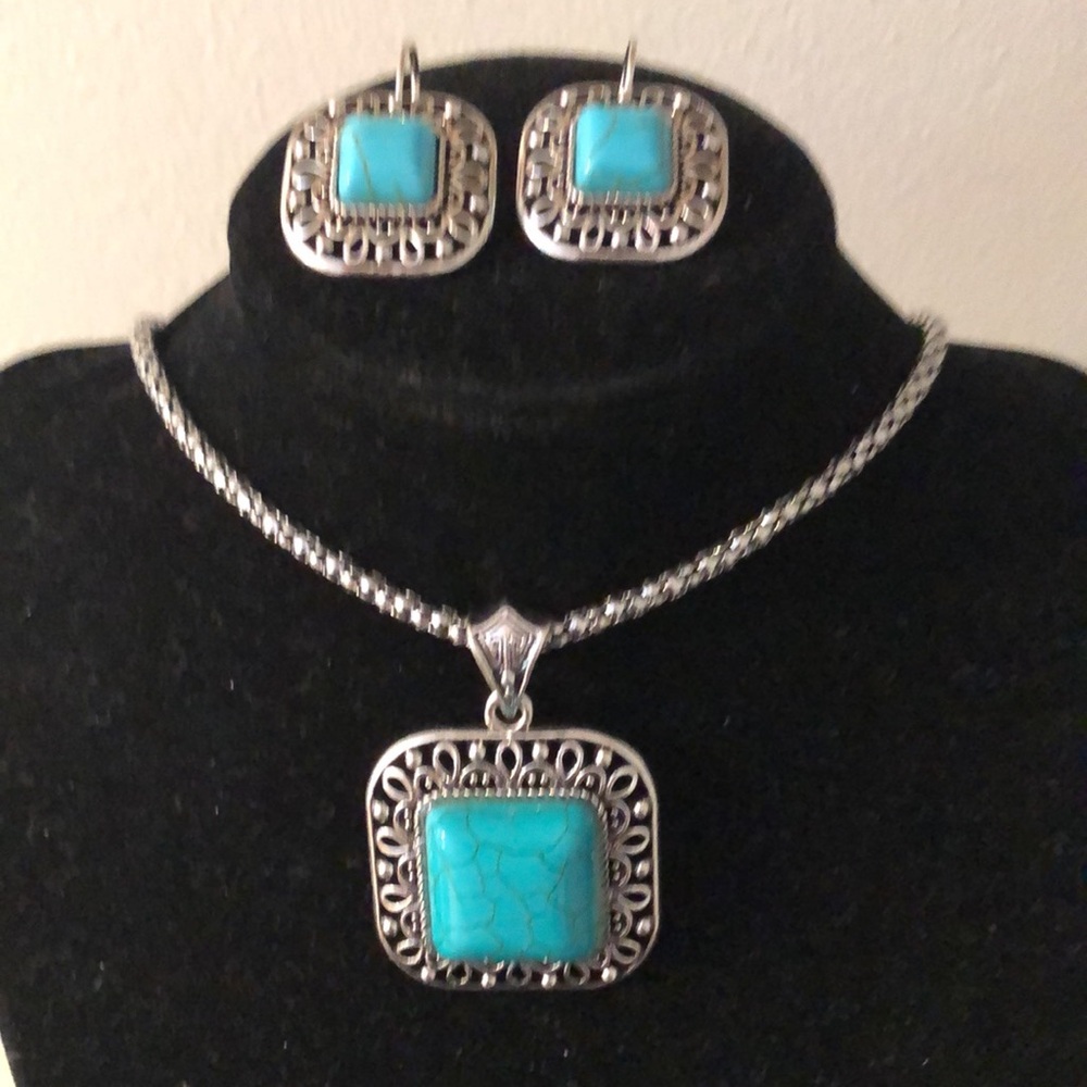 - South West style Necklace Set